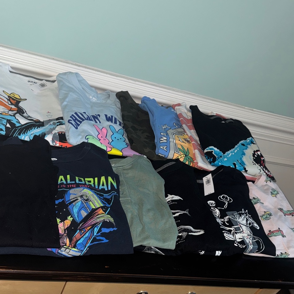 Old Navy Kids Short Sleeve Graphic Tees - Multicolor Pack